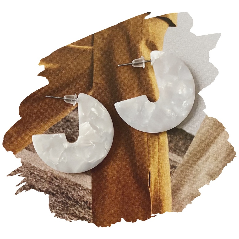 New in Package White Pearlescent Acrylic Half Hoop Earrings